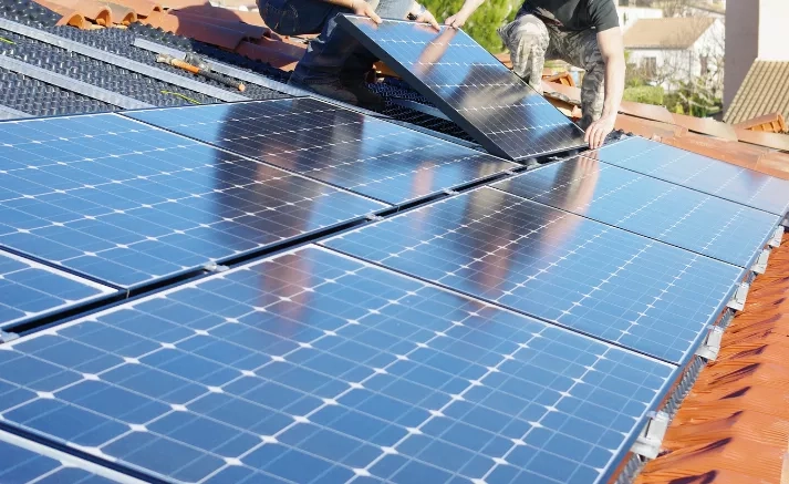 Puissance panneaux solaires